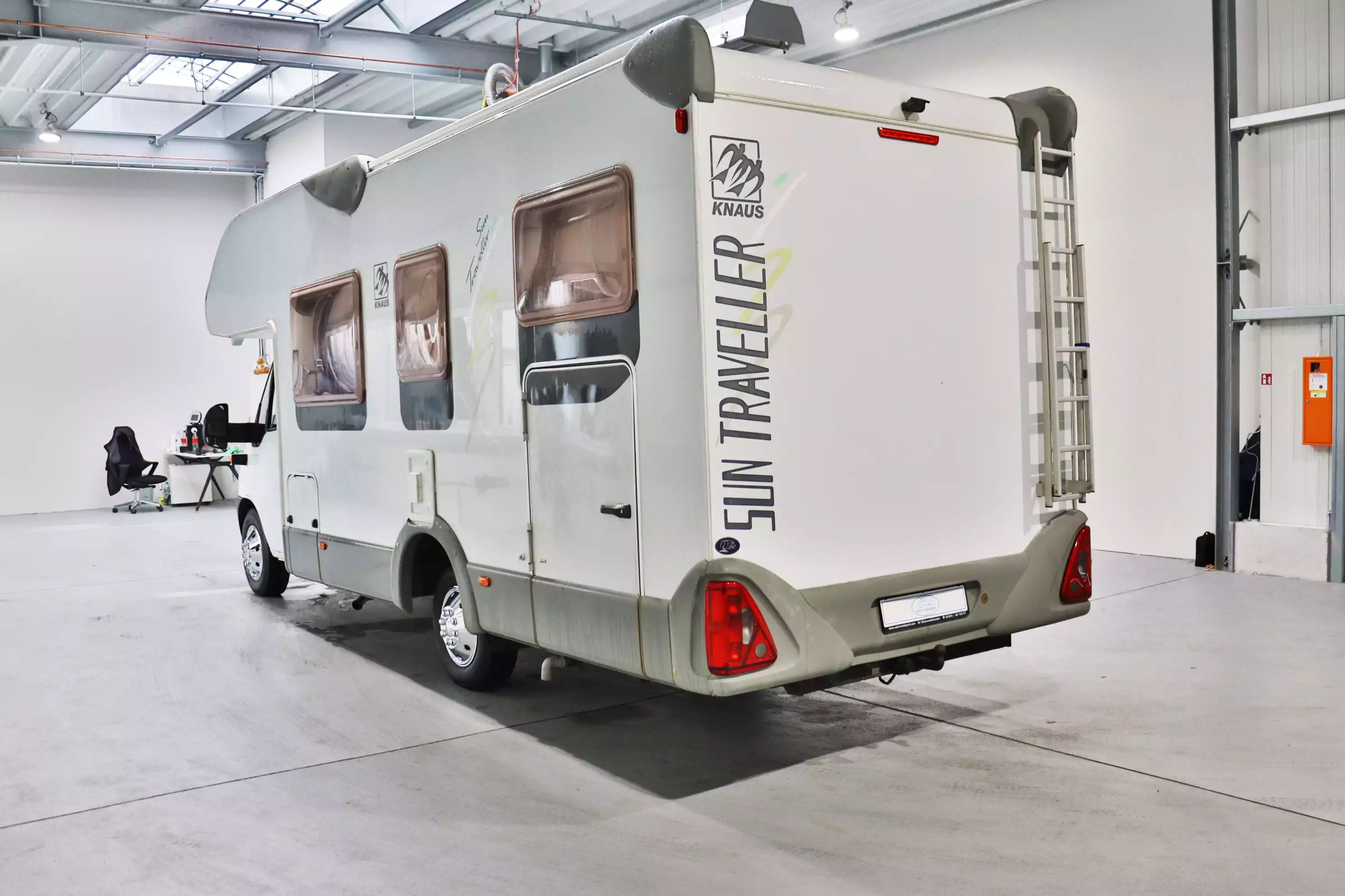 knaus-sun-traveller-708-g-beim-wohnmobilpark-in-bad-honnef-kaufen